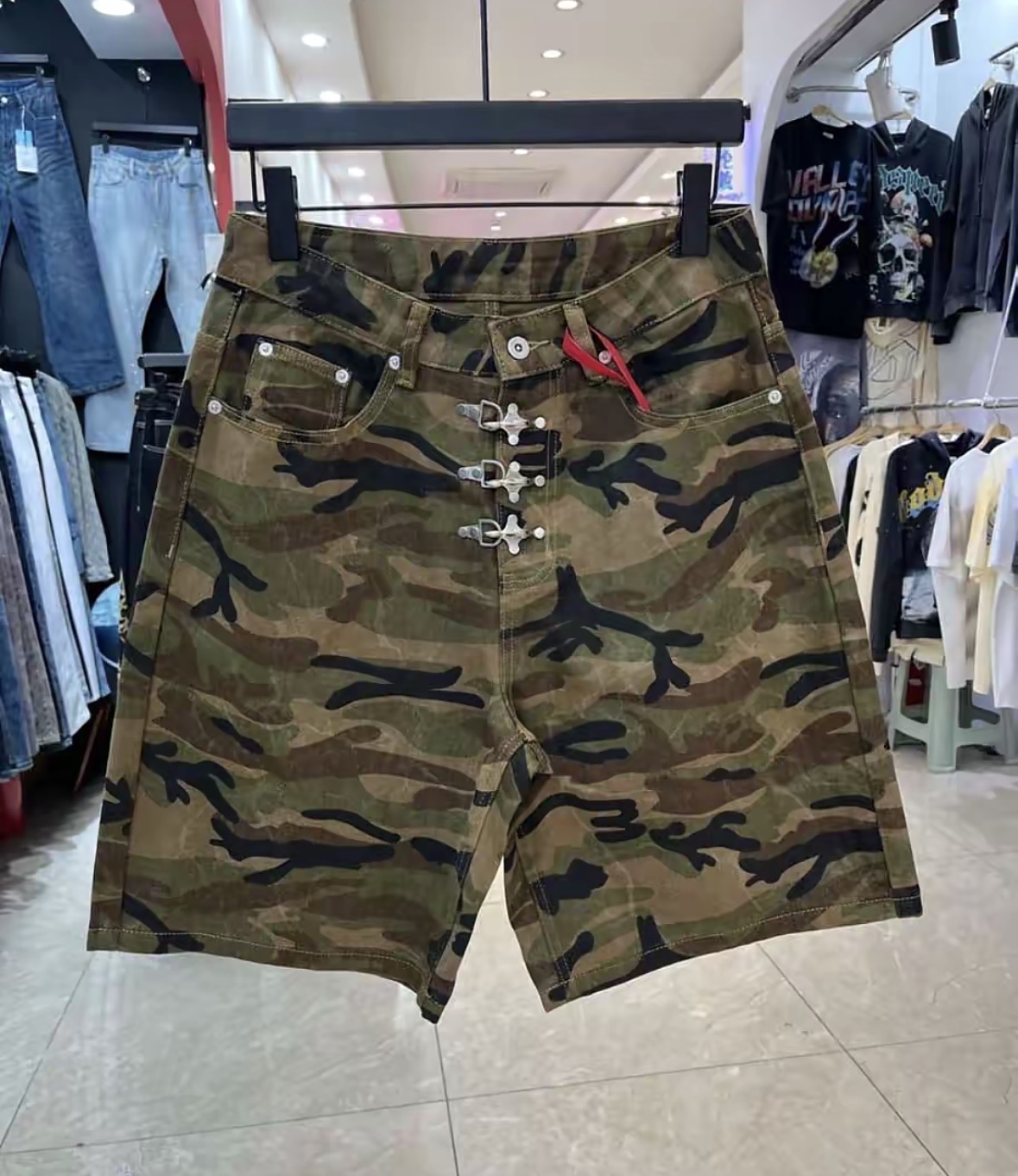 Short denim