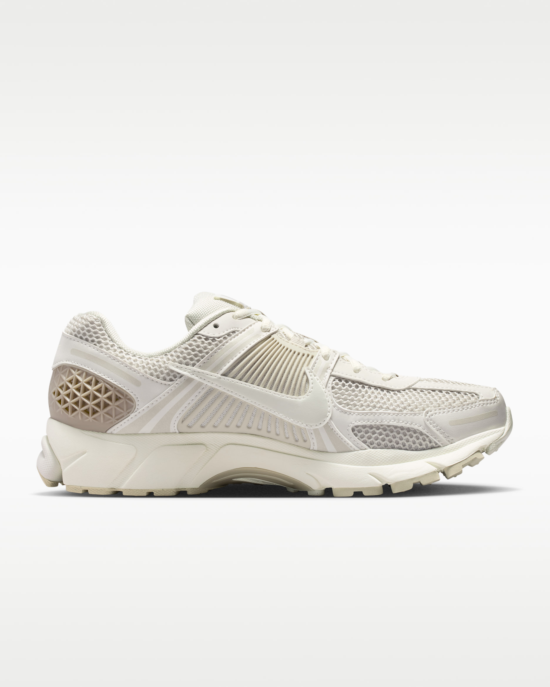 NIKE ZOOM VOMERO 5