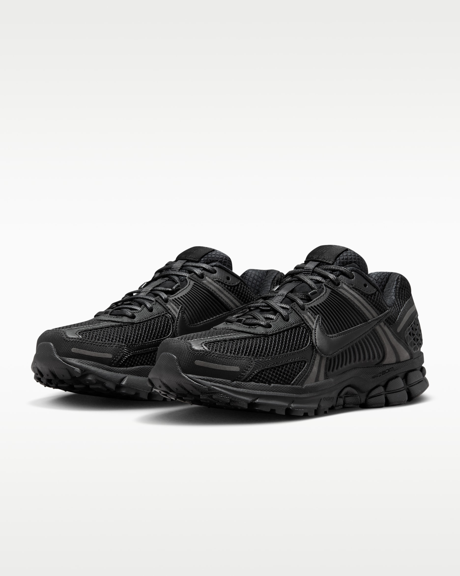 NIKE ZOOM VOMERO 5 2